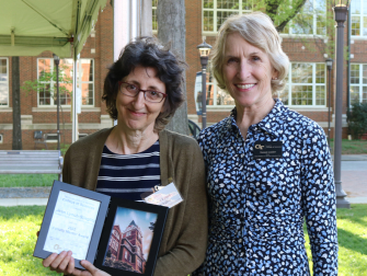 Faculty Mentor Awardee Jean Lynch-Stieglitz.